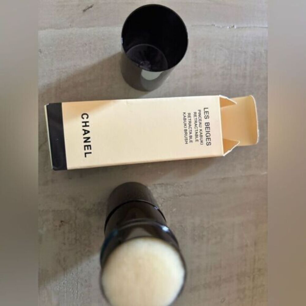 Chanel Retractable Kabuki Brush